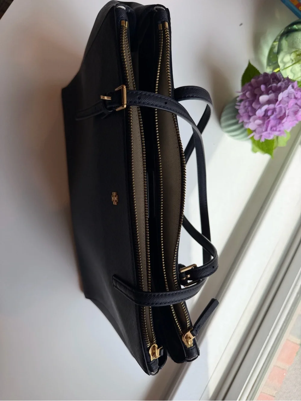 Tory Burch Emerson Double Zip Tote in Navy Saffiano Leather